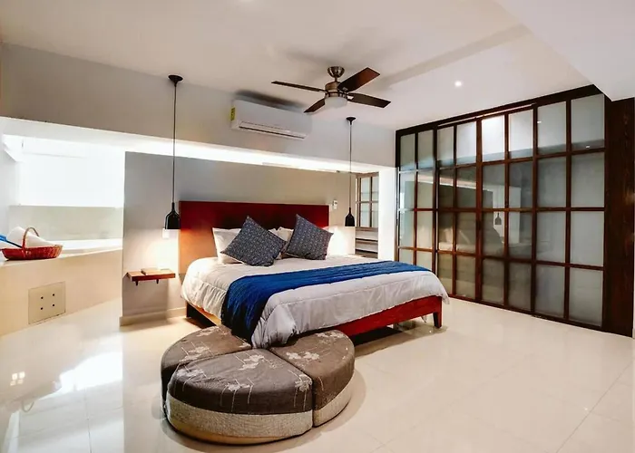 Apartment Incredible Spacious Just Steps From The Sea