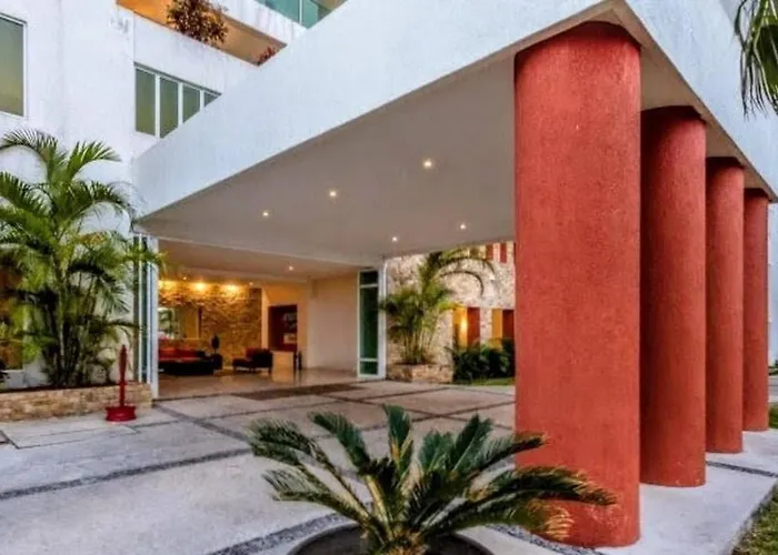 Incredible Spacious Just Steps From The Sea Apartment Cozumel