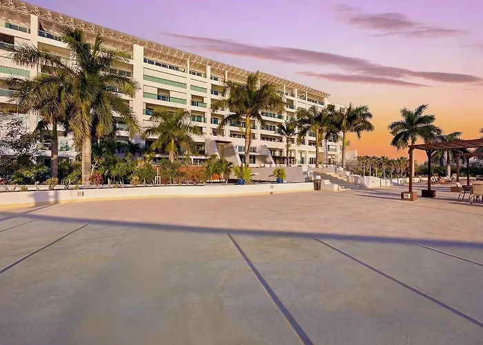 Incredible Spacious Just Steps From The Sea Apartment Cozumel
