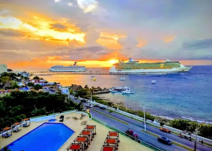 Incredible Spacious Just Steps From The Sea Cozumel